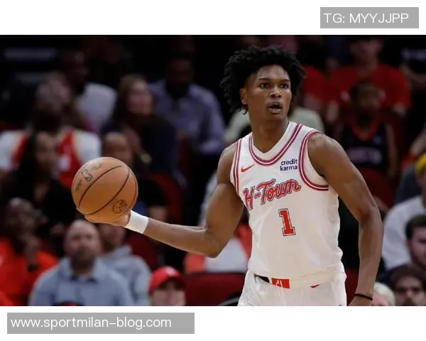 阿门汤普森休赛期状态堪忧前两场三分球竟然全失手 阿门汤普森休赛期状态堪忧前两场三分球竟然全失手