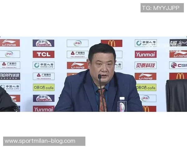 徐长锁慧眼识珠引杨瀚森入青岛开启篮球新篇章 徐长锁慧眼识珠引杨瀚森入青岛开启篮球新篇章